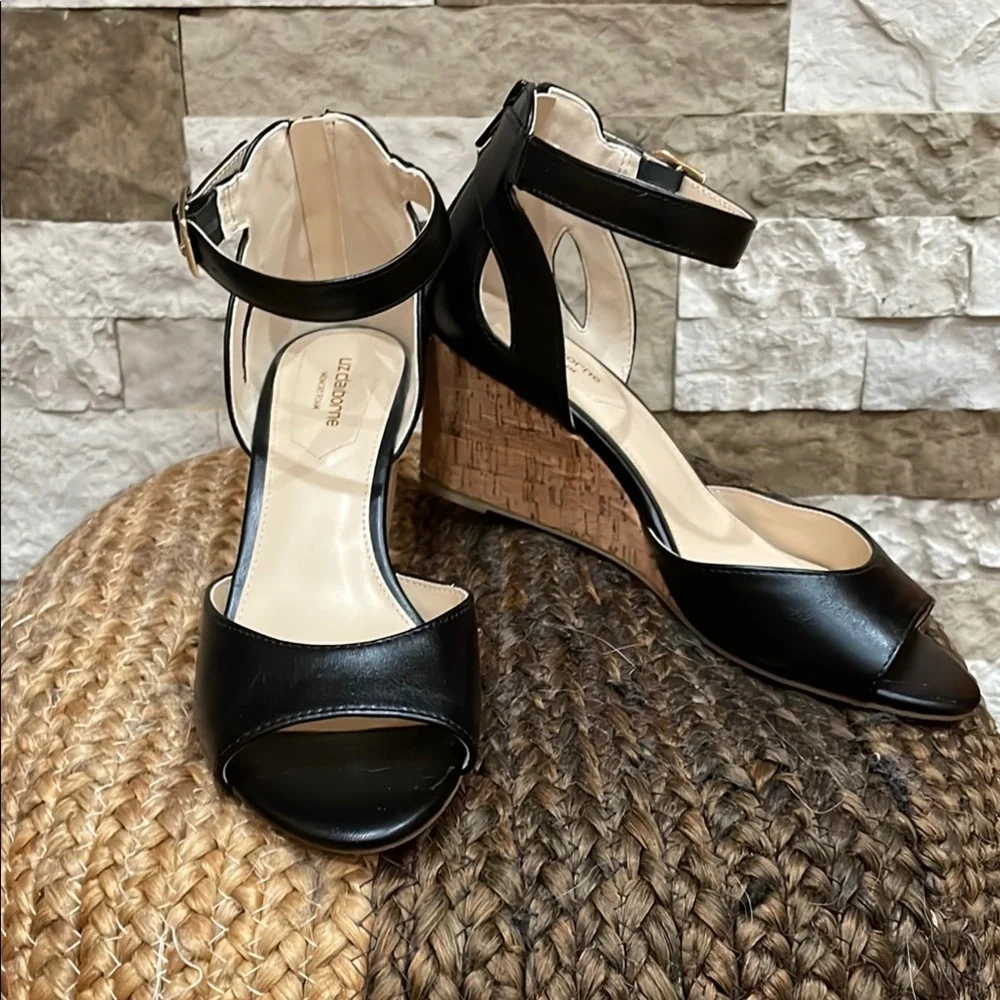 LIZ CLAIBORNE Black Octavia Wedge Shoes with Ankle Strap Sz. 7 1/2 - Picture 1 of 10
